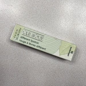 NEW Clinique Tenderheart Lipstick